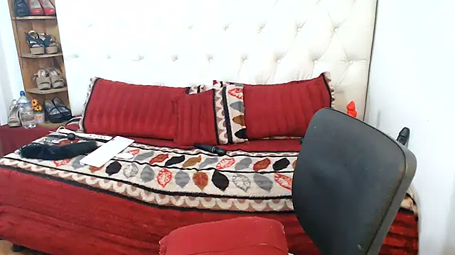 Snapshot of Andrea_slophy chatting on June 10, 11:20 am Andrea slophy online show from June 10, 11:20 am