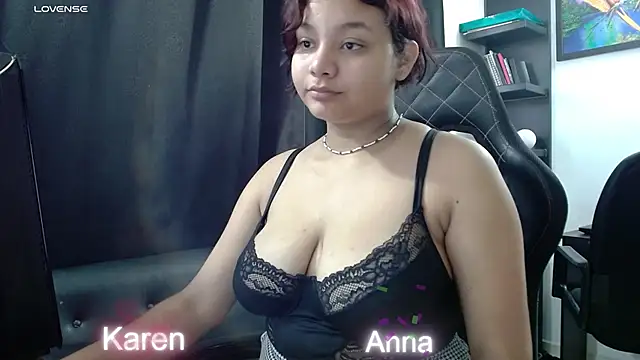 Snapshot of Karen_sex92 chatting on February 19, 1:06 pm Karen sex92 online show from February 19, 1:06 pm