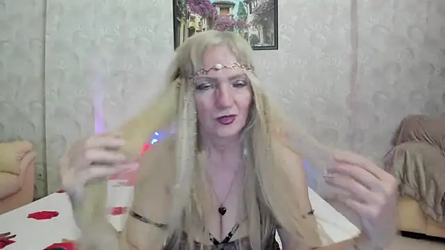 Snapshot of TrueFoxyyy chatting on May 14, 7:09 pm TrueFoxyyy online show from May 14, 7:09 pm