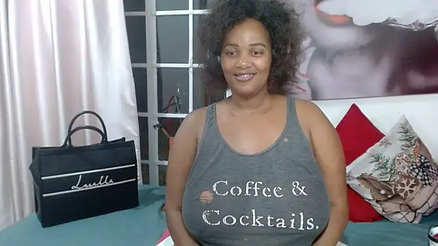 Snapshot of Charlie-Crawford chatting on February 11, 12:15 am Charlie-Crawford online show from February 11, 12:15 am