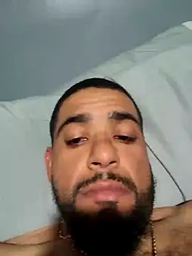 Snapshot of ositomanzo chatting on October 18, 4:04 am ositomanzo online show from October 18, 4:04 am