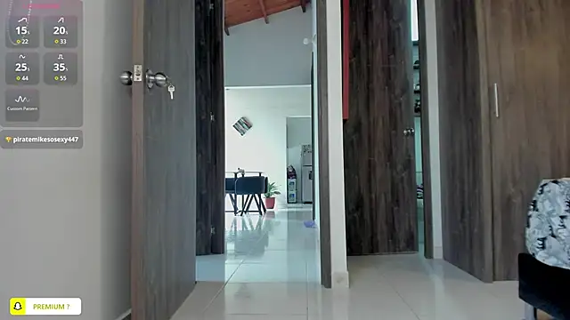 amyharlow 1 online show from March 6, 1:40 pm