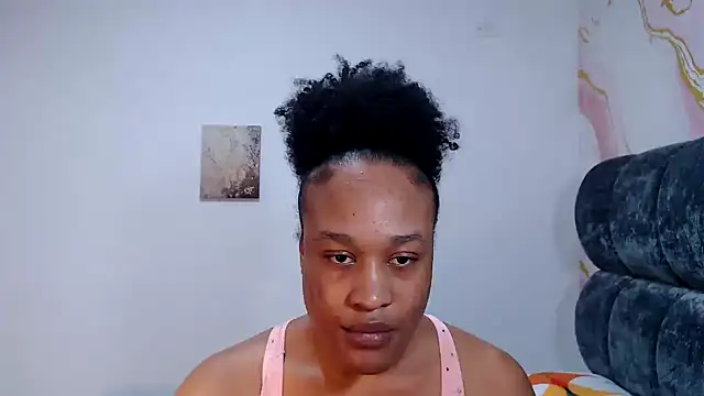 Snapshot of dirtydolltsx chatting on June 30, 2:34 am dirtydolltsx online show from June 30, 2:34 am