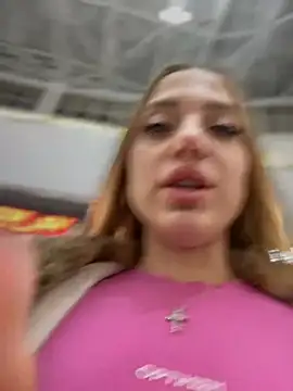 Snapshot of pinkstar_ chatting on December 26, 3:10 pm pinkstar online show from December 26, 3:10 pm