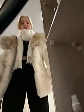 Snapshot of pinkstar_ chatting on January 16, 6:35 am pinkstar online show from January 16, 6:35 am