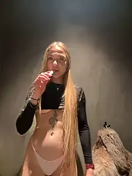 Snapshot of pinkstar_ chatting on February 2, 9:40 am pinkstar online show from February 2, 9:40 am