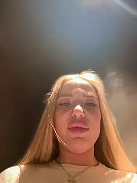 Snapshot of pinkstar_ chatting on February 5, 8:00 am pinkstar online show from February 5, 8:00 am