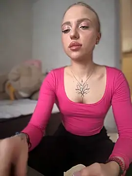 Snapshot of pinkstar_ chatting on February 10, 6:53 am pinkstar online show from February 10, 6:53 am