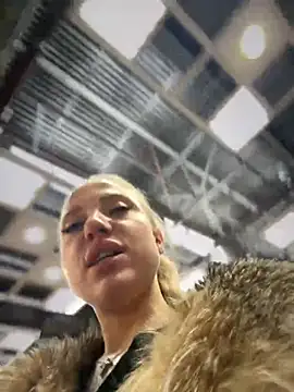 Snapshot of pinkstar_ chatting on February 25, 8:36 am pinkstar online show from February 25, 8:36 am