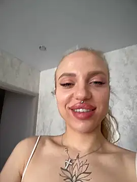 Snapshot of pinkstar_ chatting on March 1, 6:13 am pinkstar online show from March 1, 6:13 am