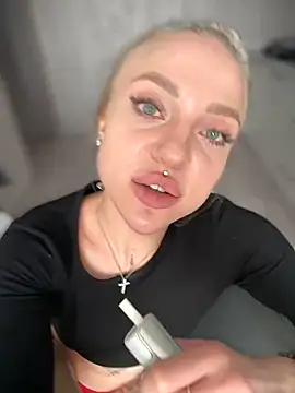 Snapshot of pinkstar_ chatting on March 6, 6:41 am pinkstar online show from March 6, 6:41 am