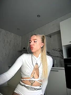 Snapshot of pinkstar_ chatting on September 11, 6:35 am pinkstar online show from September 11, 6:35 am