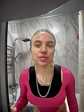 Snapshot of pinkstar_ chatting on October 10, 6:18 pm pinkstar online show from October 10, 6:18 pm