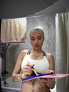 Snapshot of pinkstar_ chatting on November 4, 5:28 am pinkstar online show from November 4, 5:28 am