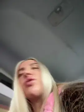 Snapshot of pinkstar_ chatting on November 8, 4:56 am pinkstar online show from November 8, 4:56 am