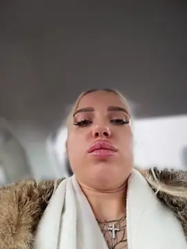 Snapshot of pinkstar_ chatting on December 4, 5:28 am pinkstar online show from December 4, 5:28 am