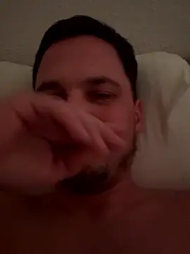 Snapshot of Jonkitzler1 chatting on January 8, 7:27 pm Jonkitzler1 online show from January 8, 7:27 pm