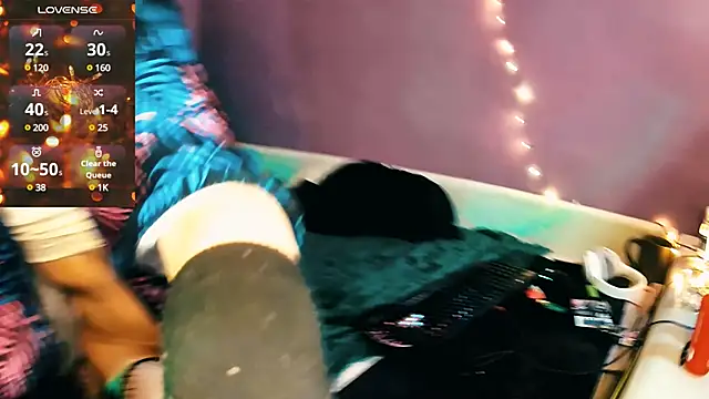 Snapshot of Littlepinkcat chatting on January 14, 5:56 pm Littlepinkcat online show from January 14, 5:56 pm