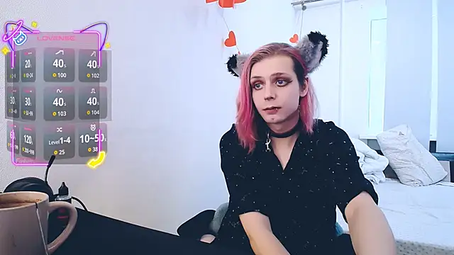 Littlepinkcat online show from March 2, 7:59 am