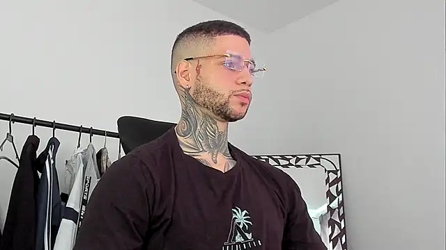  jamesleandros1 online show from October 29, 4:20 pm