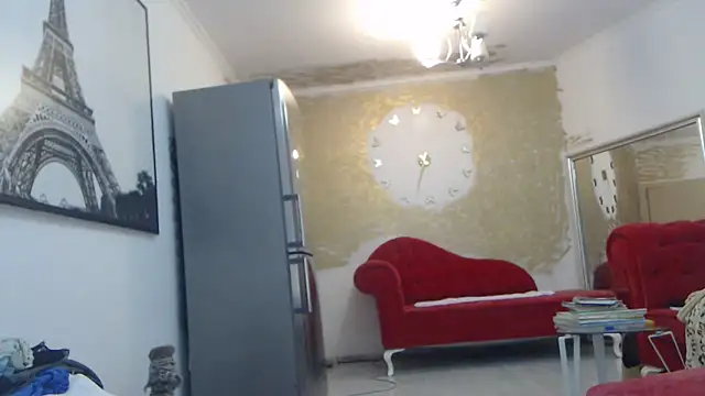 AnnaBellaLuckyXOXO online show from December 4, 11:52 am