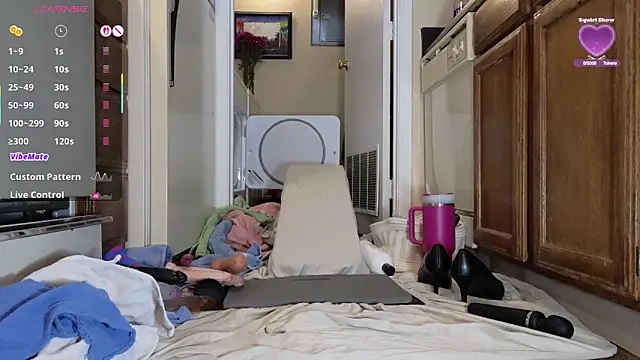 LoveSaraChristine online show from April 17, 6:11 pm