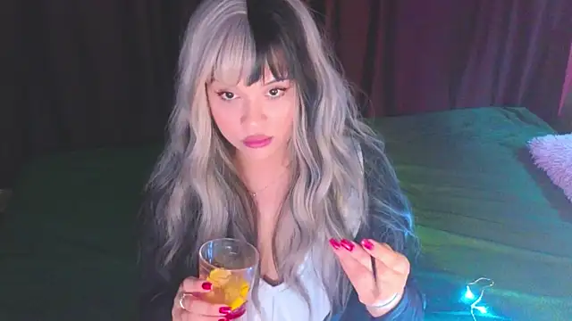 Malika uAngel online show from December 13, 9:53 pm