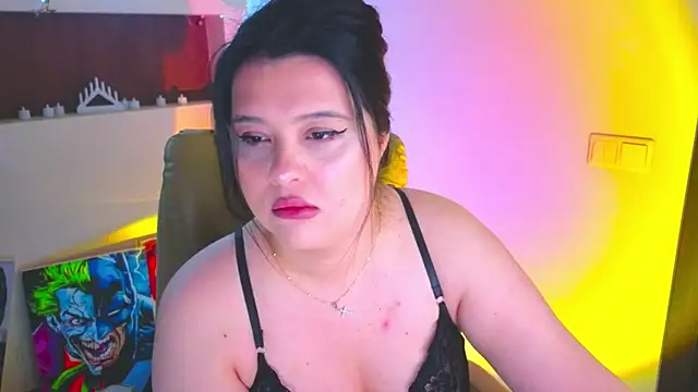 Malika uAngel online show from May 10, 1:11 am