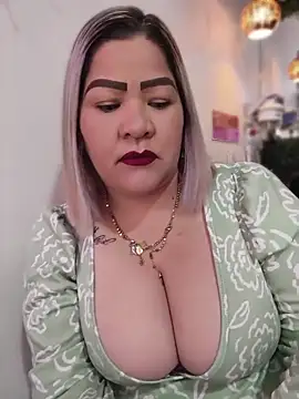 Dalessa Bigtits online show from June 17, 9:38 pm