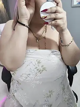 Snapshot of Dalessa_Bigtits chatting on July 30, 1:26 am Dalessa Bigtits online show from July 30, 1:26 am