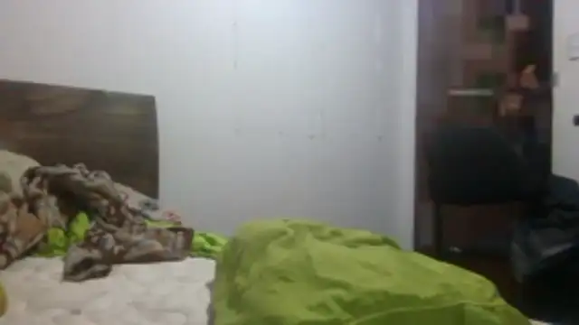 Snapshot of SabinaMerchetti chatting on May 5, 3:25 am SabinaMerchetti online show from May 5, 3:25 am