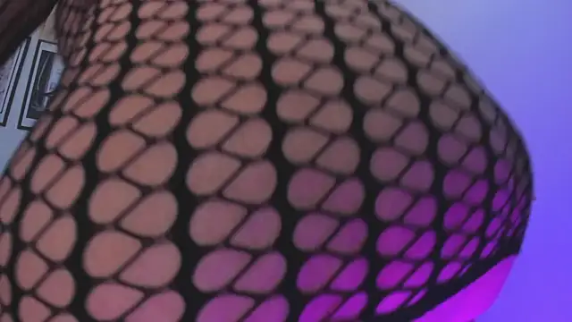 Snapshot of sofihill01 chatting on September 27, 5:45 am sofihill01 online show from September 27, 5:45 am