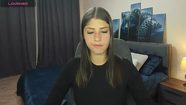 MaryMayson online show from February 9, 4:29 pm