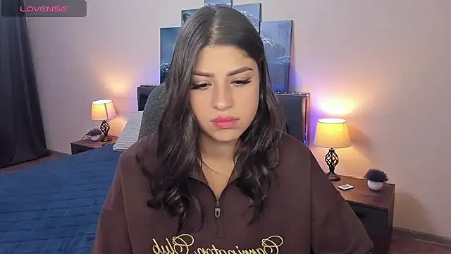 MaryMayson online show from September 30, 6:02 pm