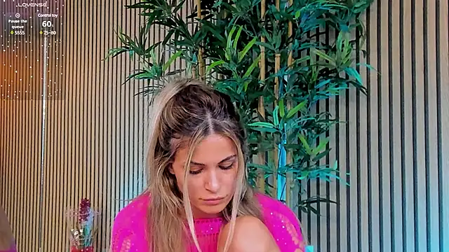 Avril Cyrus online show from March 6, 2:29 pm