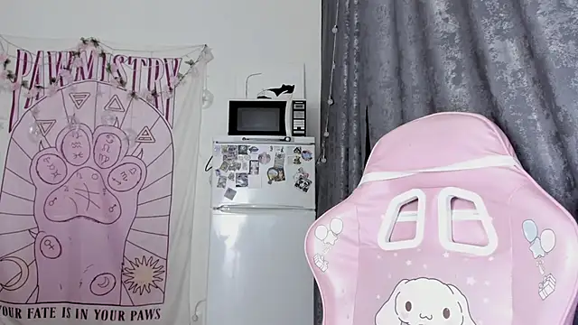 Snapshot of Holy420lolii chatting on September 12, 5:02 pm Holy420lolii online show from September 12, 5:02 pm