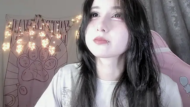 Snapshot of Holy420lolii chatting on September 29, 2:55 pm Holy420lolii online show from September 29, 2:55 pm