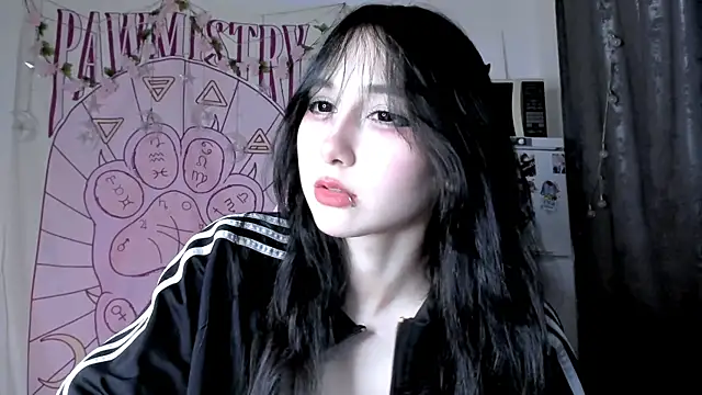 Holy420lolii online show from May 2, 5:18 pm
