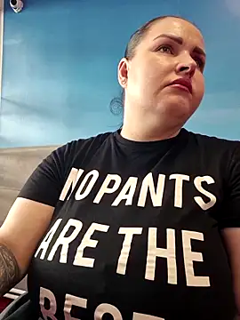 GeorgiaLerox online show from March 7, 1:41 pm