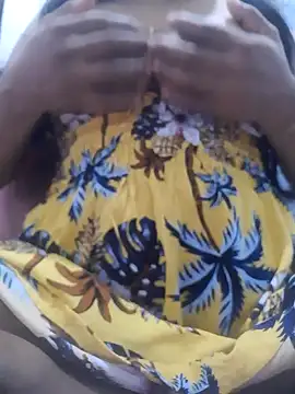 Snapshot of chubby_wife chatting on July 28, 3:21 pm chubby wife online show from July 28, 3:21 pm