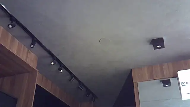 Skinny-Kitten online show from November 14, 2:43 am