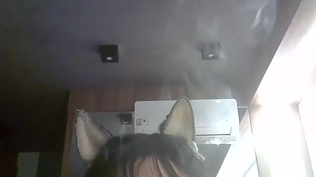 Skinny-Kitten online show from May 11, 5:43 pm