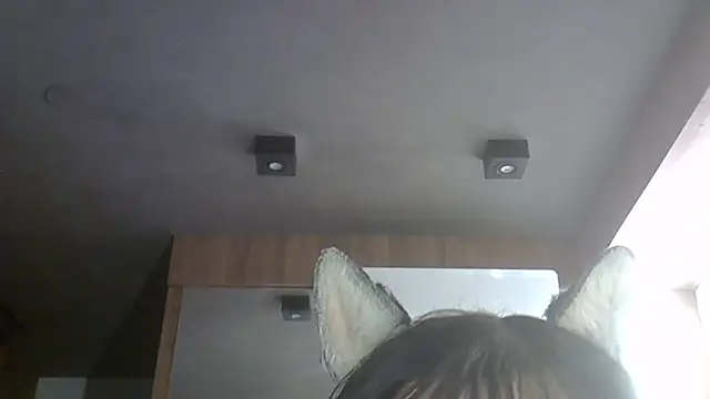 Skinny-Kitten online show from May 18, 1:13 am