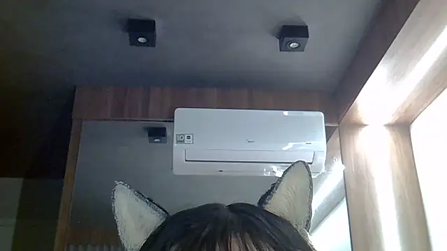 Skinny-Kitten online show from May 18, 4:07 am