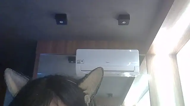 Skinny-Kitten online show from June 20, 1:25 pm