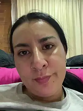 Abril Luv online show from March 13, 12:02 pm