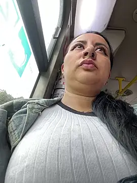 Abril Luv online show from March 17, 12:14 pm