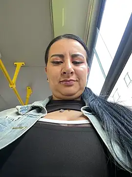 Abril Luv online show from March 20, 12:11 pm