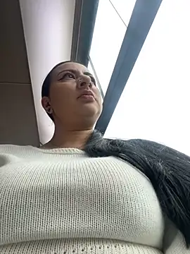 Abril Luv online show from September 18, 12:07 pm