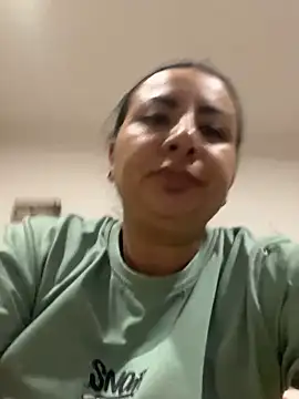 Abril Luv online show from September 21, 11:39 pm